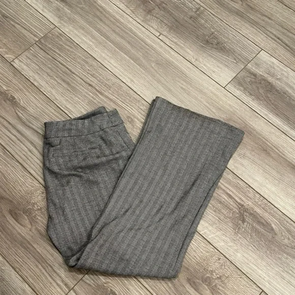 NEW YORK & CO Black/White Pull-On Dress Pants-M - Picture 4 of 10